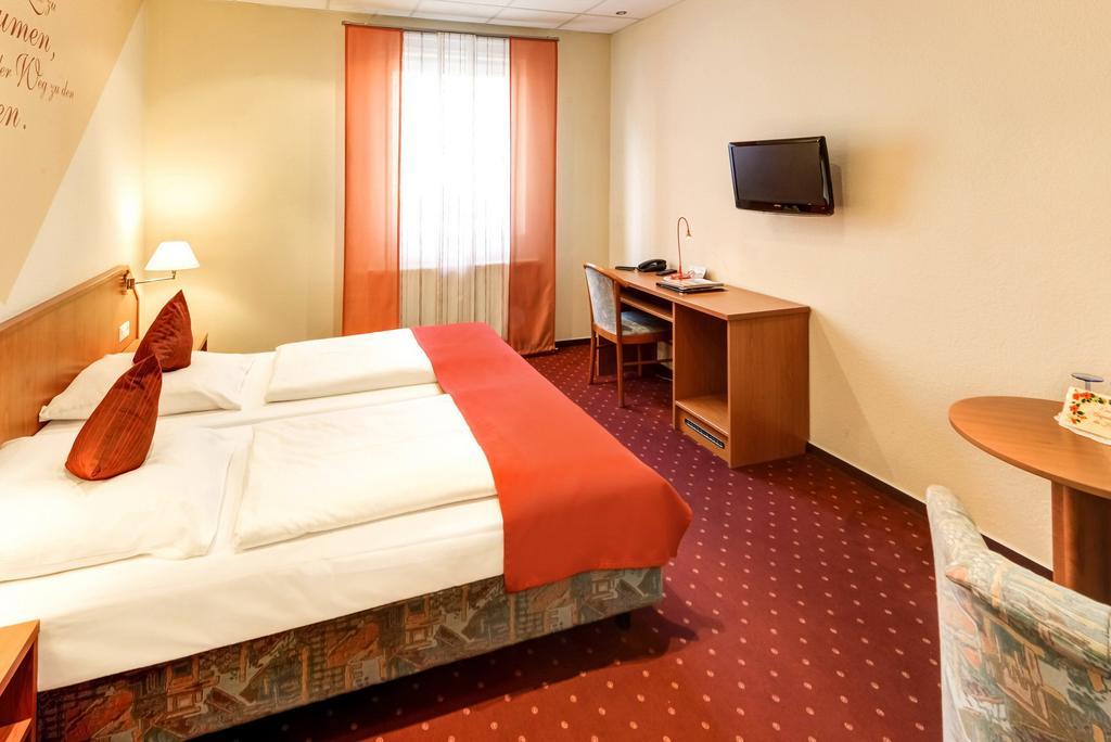 Hotel Restaurant Zum Werdersee Бремен Екстер'єр фото